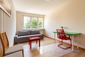 Lecha Comfort Apartment by BookingHost