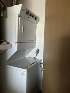 Classic 2BR Condo pool near beach