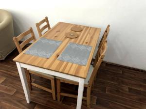 Pleasant apartment with terrace, 1 min. from metro