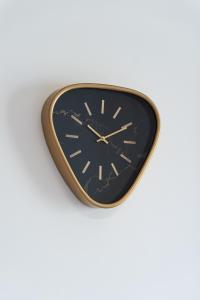 Bright Royal Elegance