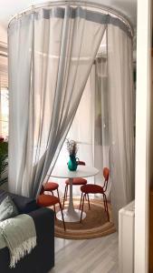 DISFRUTA del Barrio de las Letras Tu segundo hogar en Madrid