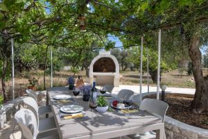 Villa Trullo Mammazia by Villa Plus