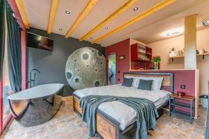 Wezly Tiny House - 3hvězdičkové hotely ve městě Măgura