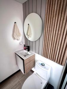 Apto moderno, central y acogedor