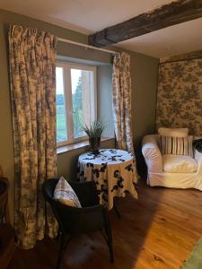 B&B / Chambres d'hotes Le Presbytere : photos des chambres