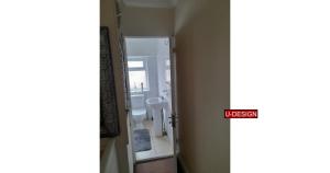 LU3 - Leagrave Station, L & D Hospital with Free Parking