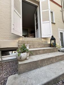 Rez de chaussée avec cour privée