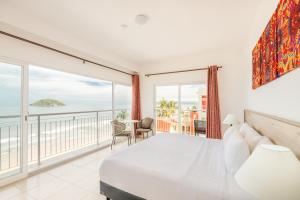 Decameron Isla Coral Guayabitos, Ramada All-Inclusive Resort