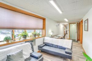 Walk to Dtwn Sault Ste Marie Updated Studio!