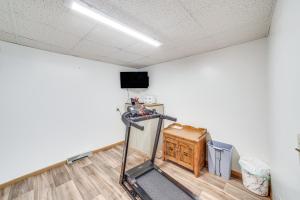 Walk to Dtwn Sault Ste Marie Updated Studio!