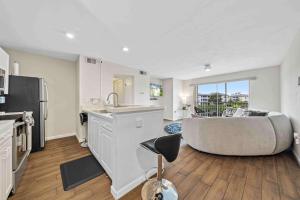 The Urban Oasis - Serene Views