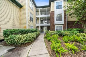 The Urban Oasis - Serene Views