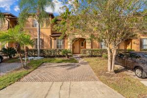 Elegant 3 BDR Townhome in Desirable Regal Palms