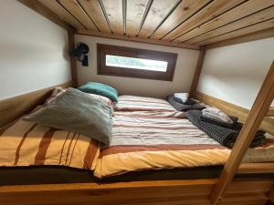 Luxury houseboat, Orlík Castle