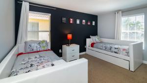 Casa de Kissimmee Sleeps up to 13 Guests