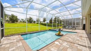 Upstay ChampionsGate 9BR Villa with Pool & Cinema