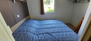 Villages vacances Mobil home 6 pers, 3ch, terrasse, lits faits : photos des chambres