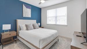 Landing Modern 2BD Clubhouse Gym