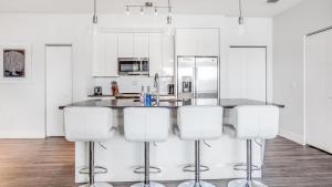 Landing Chic 2BD Clubhouse Gym