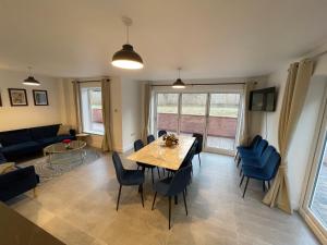 Exquisite large executive home