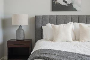 Landing Stylish 1BD Gym Yoga Studio