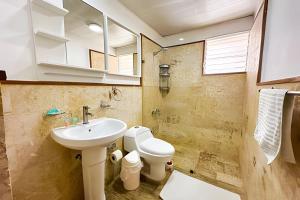 Condominio con piscina, cerca de la playa