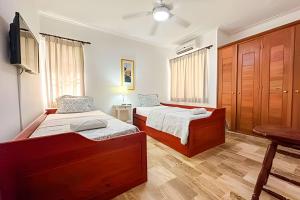 Condominio con piscina, cerca de la playa