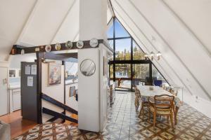 Woodside Hideout - Hop Away from Activities