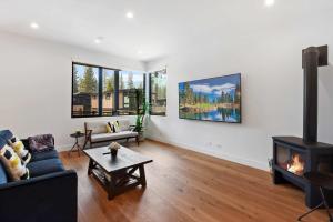 Enjoy Paradise Hot Tub Bike & Beach Equipment