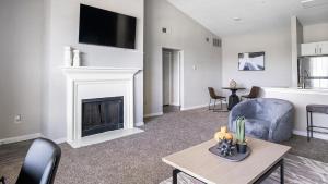 Landing Apartments Westside Houston