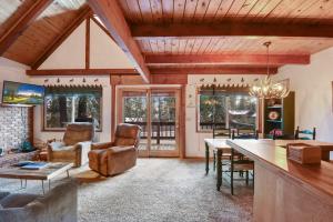 Moose Cabin Year Round Outdoor Fun w BBQ