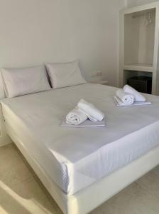 AiΘeria Suites Ios - Room Avra