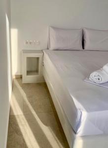 AiΘeria Suites Ios - Room Petra