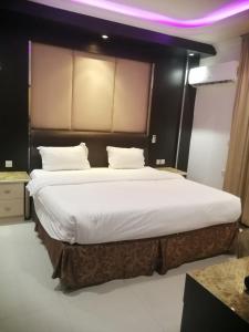 شقق منزل جود للشقق المخدومة