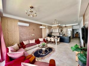 Modern Furnished Apartment Mazarine North Coast