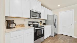 The Robins Nest - 3 BDR 15 Min to Downtown