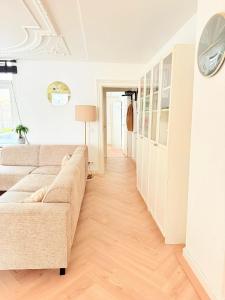 Canal House The Manor