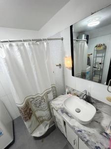 Adel Departamento - Ovalo Larco