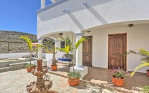 Ocean View Todos Santos Apt, Pool, and Beach Club!