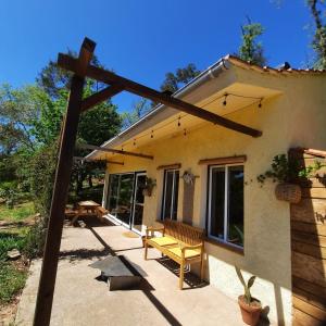 Casa Rio Alva