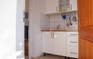 Pet Friendly Apartment In Viganj With Lake View