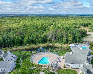 Maritime Meadows - Charming Resort-Style Home