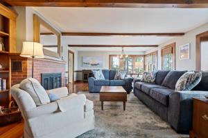 Beachfront and only 30 Steps To Beach