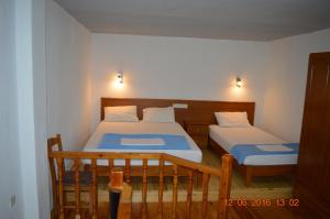 Galanis Studios and Apartments