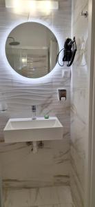 MANI HOLIDAYS Rooms