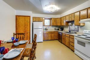 Steps to Chena River - Condo Near Hiking and Tours!