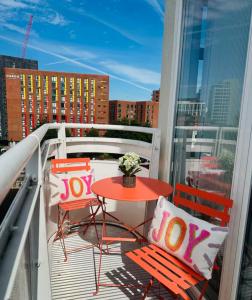 Liverpool City Centre Apartment with view