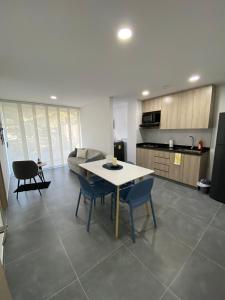 calido y tranquilo apartamento - Ubytování bez kategorie ve městě Sabaneta