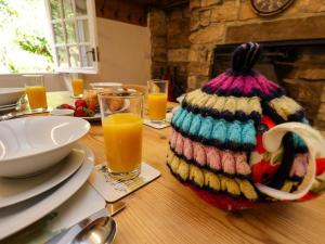 Eskdale View, 5 Hollins Cottages