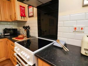 Eskdale View, 5 Hollins Cottages